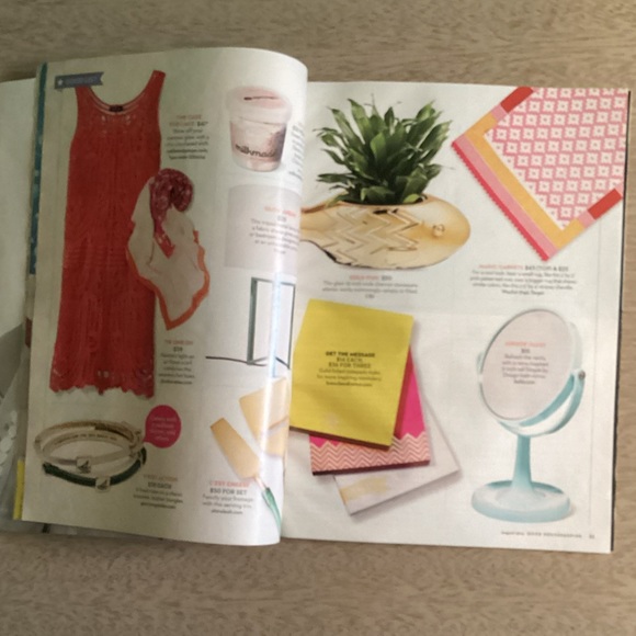 Good Housekeeping Magazine August 2014 Issue featuring Sheryl Crow - Picture 2 of 4